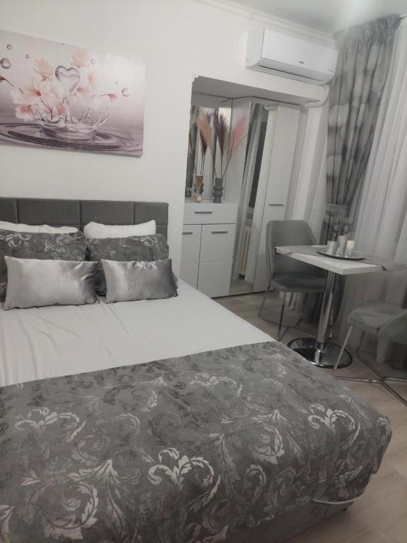 City Lux Square Apartment Skopje Ngoại thất bức ảnh